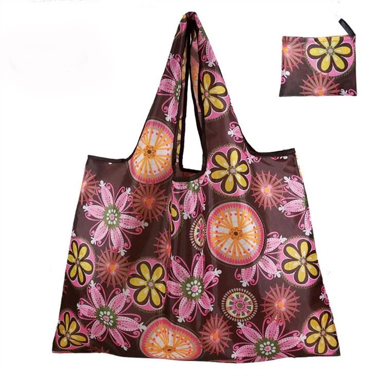 Перероблені багаторазові продуктові мішки